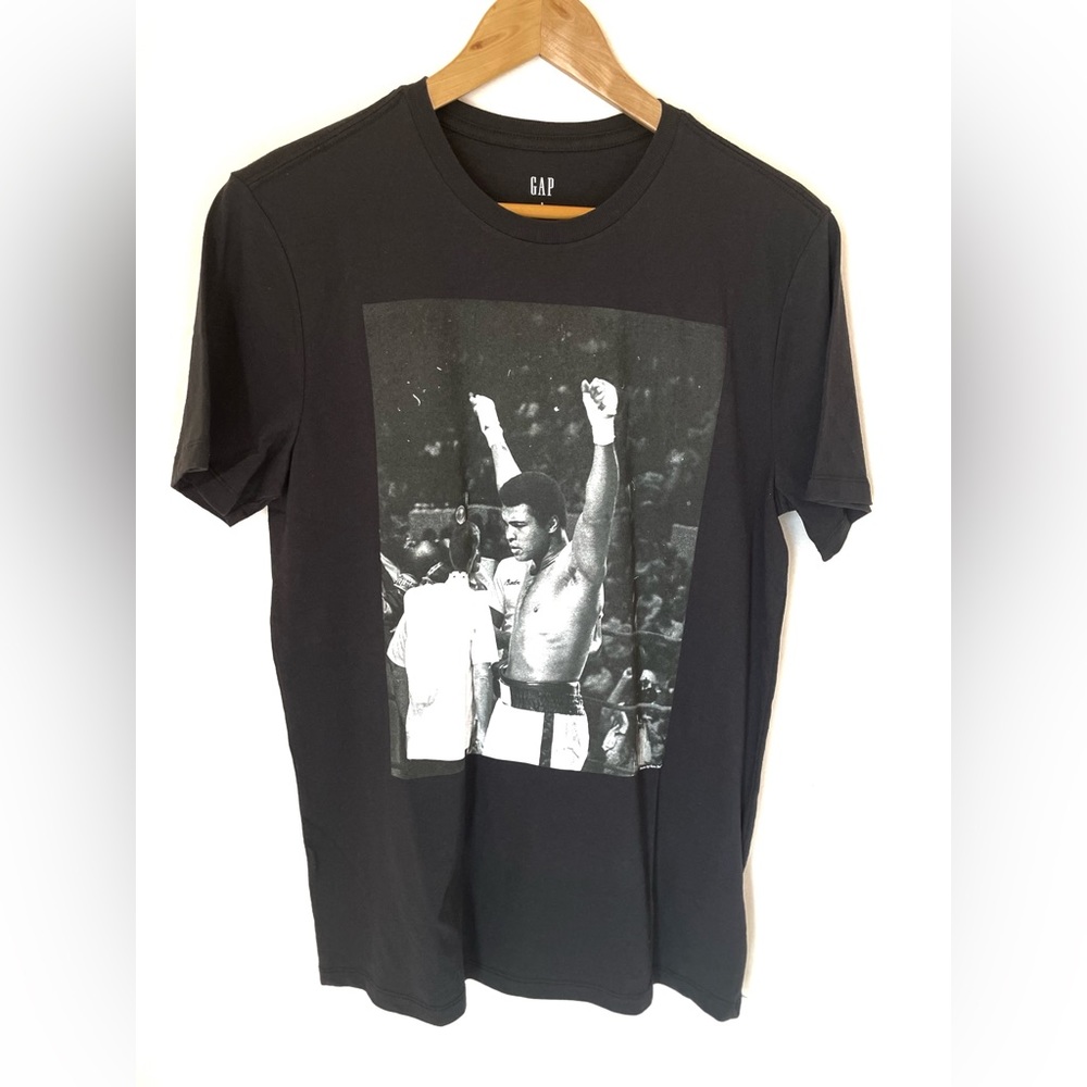 Muhammad Ali GAP Graphic Men’s T-shirt Size Small